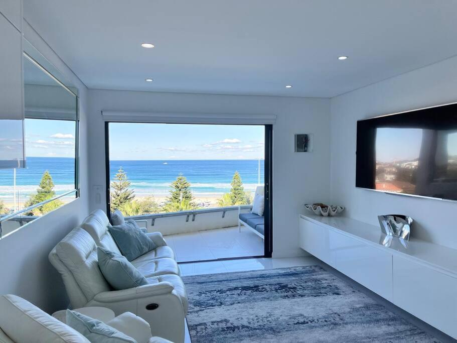 Bondi Beach Waves Beachfront Apartment Sydney Exterior photo